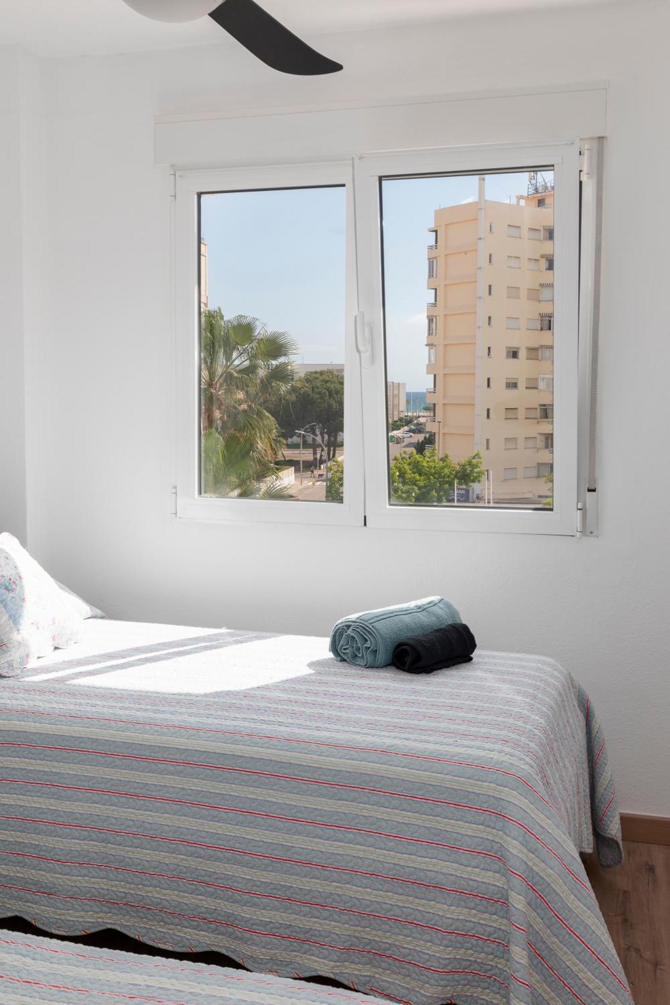 Retro Divino Con Piscina Y Playa Familias Parejas *