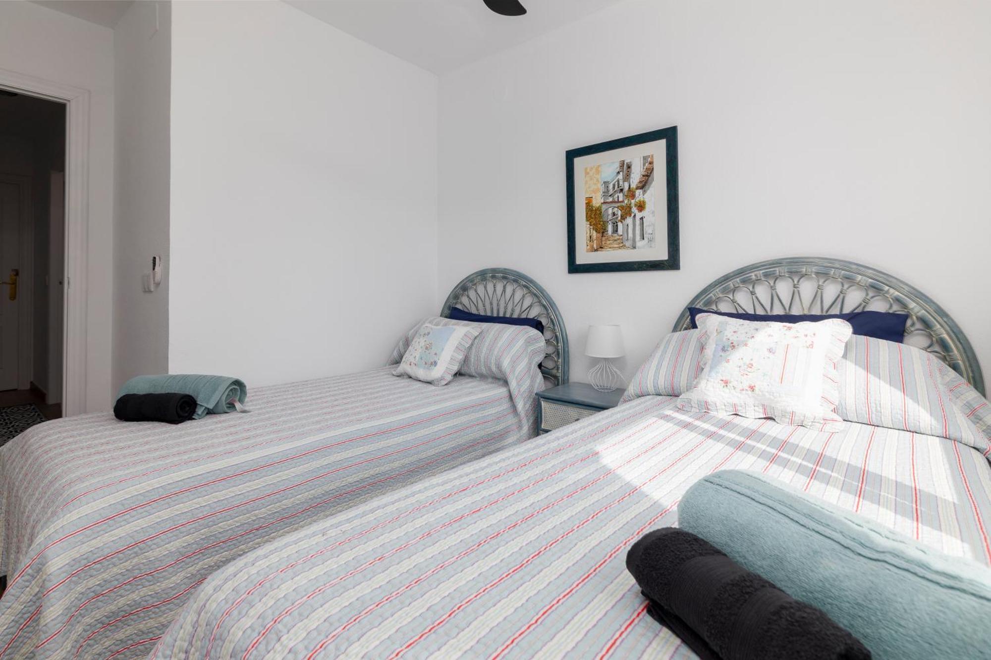 Appartement Retro Divino Con Piscina Y Playa Familias Parejas